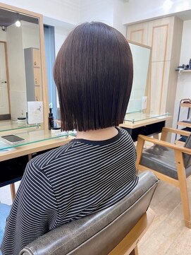 ネオリーブ クーロ(Neolive curro) 小顔タッセルボブ×美髪[ぱつっとボブ/縮毛矯正/横浜韓国]