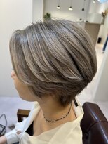 アグ ヘアー クレール 延時店(Agu hair Clair) バレイヤージュホワイトシルバー+ハンサムショート♪
