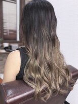 アトリエナガノ(atelier nagano) ニュアンスカラー/センターパート/ツヤ髪スタイル/ブルージュ