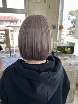 アミーリットルアットタクマ(amie:L at takuma) グレージュ