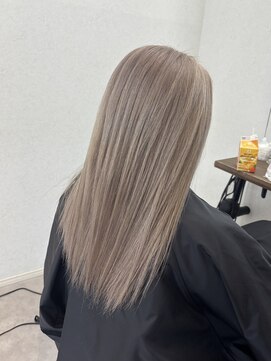 ローレン(Lolen.) ホワイトグレージュ