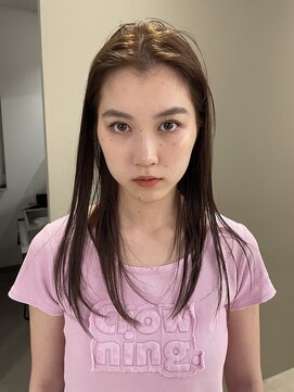 フィラ(FYRA) 柔らかなbeige color．