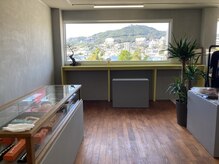 ヴィクサス ザ ベイ(VIXUS the bay)の雰囲気（【2F_カフェブース】 施術後もゆっくりとお過ごしくださいませ♪）