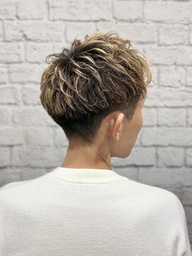 グレイスフル バーバープラチナム 六本木店(Graceful Barber platinum) メッシュツーブロックショート