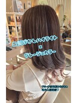 ミーサ(MYSA)&nbsp;白髪ぼかしハイライト×グレージュカラー　透明感ハイライト