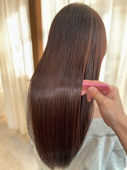 エリュール(Elure)の写真/【1人の女性スタイリストが全工程を担当】他のお客様がいない空間で自分だけの髪のお悩みを相談。