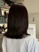 ログ(log)&nbsp;ニュアンスパーマ　髪質改善カラー　顔まわり　レイヤー　艶髪