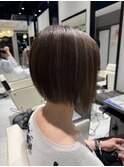 ショートボブ