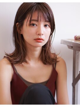 ルエ(rue) ニュアンス感がオシャレな外ハネレイヤー