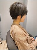 丸みとくびれショート☆ハンサムショート耳かけスタイル