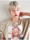コンパクトショート×プラチナブロンド