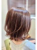 大人レイヤーナチュラルくびれヘア外ハネボブグレーベージュ立川