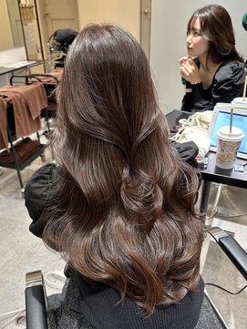 ソヨン 金山店(SOYON) 黒髪/グレーベージュ/レイヤーロング/前髪パーマ/髪質改善