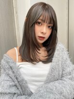 ノラギンザユー(NORA GINZA/U)&nbsp;顔まわりカット顔まわりレイヤーカットオリーブグレージュ