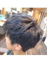 エノモト(ENOMOTO) 立体感ブルーハイライト×黒髪メンズカット20代30代40代