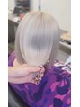 シエルビジュー 弘前店(CIEL bijou) シルバーホワイトカラー☆ブリーチ2回~3回で可能。