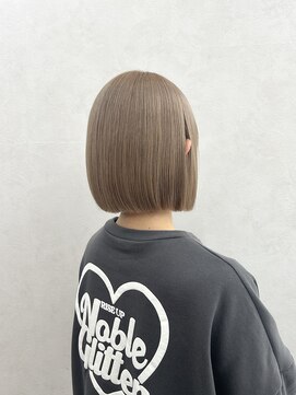 クム 横浜(qumu) 【qumu MARIKO】ミルクティーベージュ×ミニボブ