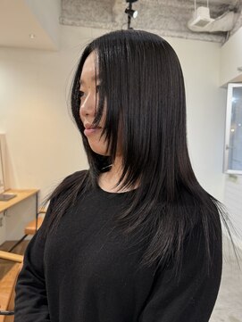 マルケ ドゥ マッシュ(MaruQuee de mashu) シャギーウルフ/ミディアムレイヤー/トリートメント/大阪梅田