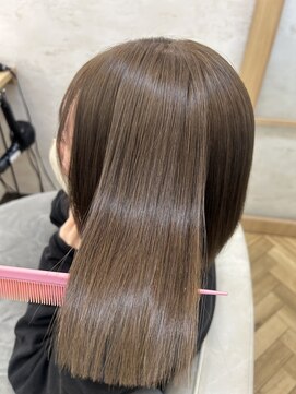 エクラートリアーラ 藤沢店(ECLART Reala) 縮毛矯正×ミルクティーベージュ