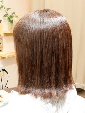 ワンアンドオンリー(One And Only) ハイライトカラーカーキベージュマロンベージュこなれミディ