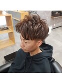 ツーブロックショート＋ナチュラルパーマ