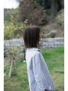 髪と生活美容室 大分本店 あご下の長さキープの外ハネボブ