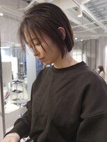 ローマージングウマエ(ROAMER jingumae)&nbsp;切りっぱなしボブパーマボブレイヤーカット