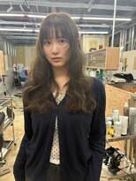 ロウネ(rawne)&nbsp;オリーブベージュカラー　レイヤーカット　[cono]