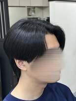 フイ 恵比寿(Hui)&nbsp;フェザーパーマ/グレーブルーカラー／刈り上げショートパンク