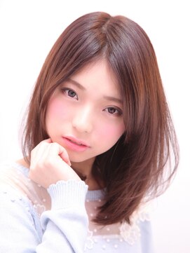 リノ ヘア 横浜西口店(RINO Hair) RINO横浜店 センターパート×やわらかカールミディ