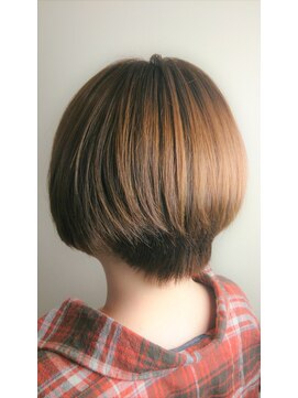 ユニットコンプレックス 名取店(UNIT complex) ツヤのある大人ショートボブ