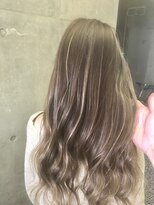 キー(kｅｙ)&nbsp;アッシュベージュ