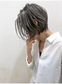 外国人風ハイライトバレイヤージュショートボブ  グレージュ