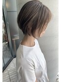 大人ハイライトが映える前下がりショート*