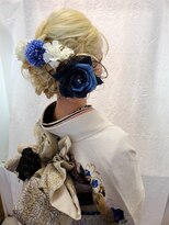 アムズヘアーファム 成人式ハイトーンカラーアレンジ