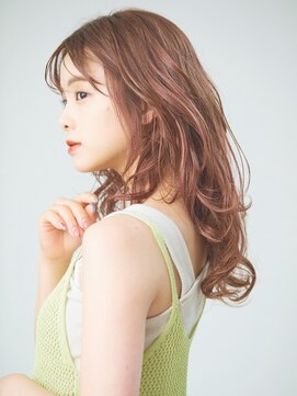 オリンテ バイ レシッド 表参道(orente by rcid) 横顔でも可愛いフェミニンロングウェーブ髪質改善ことりベージュ