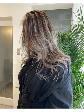 タオ 河原町(Tao) グレーバレイヤージュ