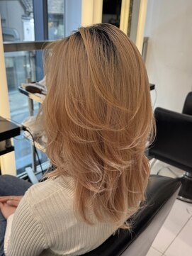 エアー 銀座タワー(AIR) ハイトーンカラー/抜きっぱなし/レイヤーカット/ブロンド