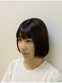 赤味キャンセルカラー/前上がりボブ