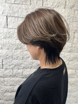 ラヴリア カミツ(LOVERIA KAMITSU) ショートウルフ