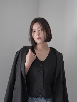 オッジ 溝の口(Oggi)の写真/【溝の口駅徒歩1分】悩めるクセ毛に多角的にアプローチ。低アルカリ・酸性・中性の薬剤を髪質に合わせ提案