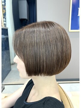 ウェル アアルト 海老名ビナウォーク店 脱白髪染めハイライト×ミニボブaalto海老名/海老名駅】