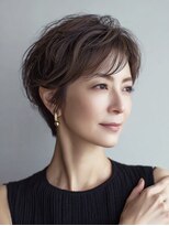 ハーツ(Heart's)&nbsp;ミセスショート×白髪ぼかしカラー３０代４０代５０代６０代