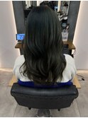 透明感カーキ×柔らかレイヤーミディ