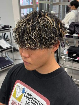 ゼノ 海老名(XENO) 波巻きパーマラウンドマッシュフェザーパーマメンズパーマ眉毛