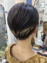 アールモンドヘア新世界&nbsp;ベリーショート