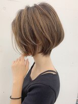 リヴ オオサカ(LIV OSAKA)&nbsp;【 LIV OSAKA 】小顔に見えるワンサイドショート_18