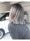 【Marl】ハイライトグラデーションのグレーベージュの外ハネボブ