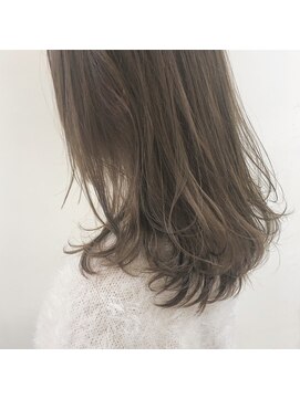 ガーランドウメダ(Garland umeda) リラックスウェーブ＿セミロング＿00041