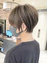 《30代40代》白髪ぼかしハイライト×前下がりボブ【イケダ】